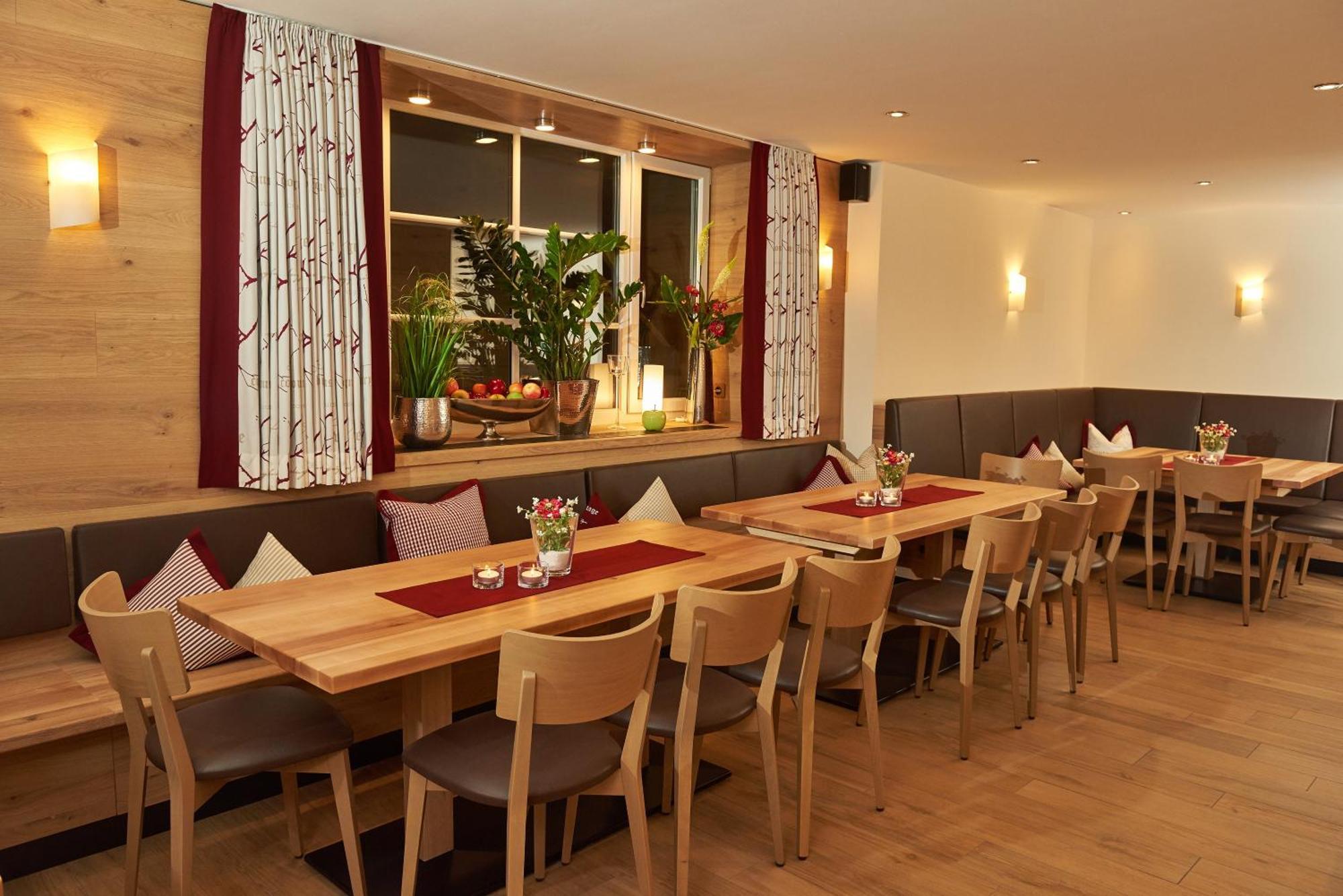 Hotel Gasthof Stocker 우베르트라우블링 외부 사진