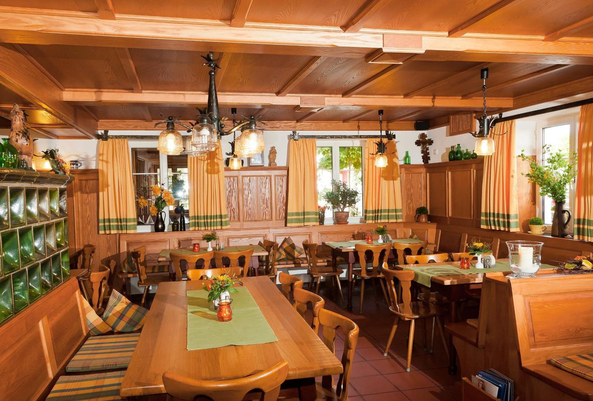 Hotel Gasthof Stocker 우베르트라우블링 외부 사진